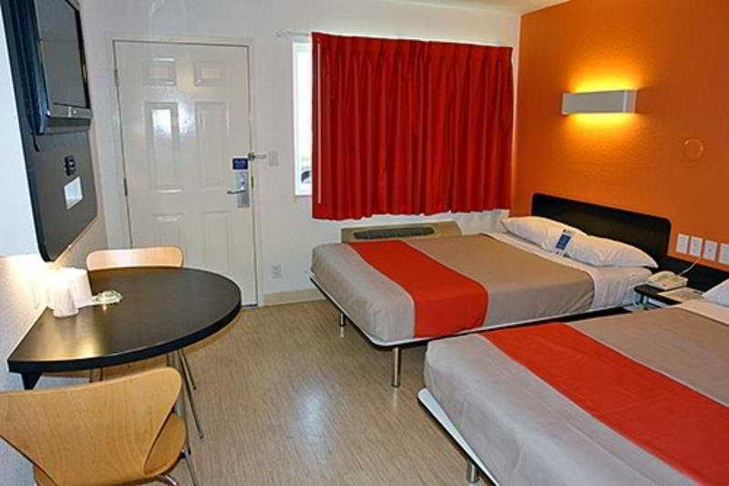 Motel 6 Boston South - برينتري المظهر الخارجي الصورة