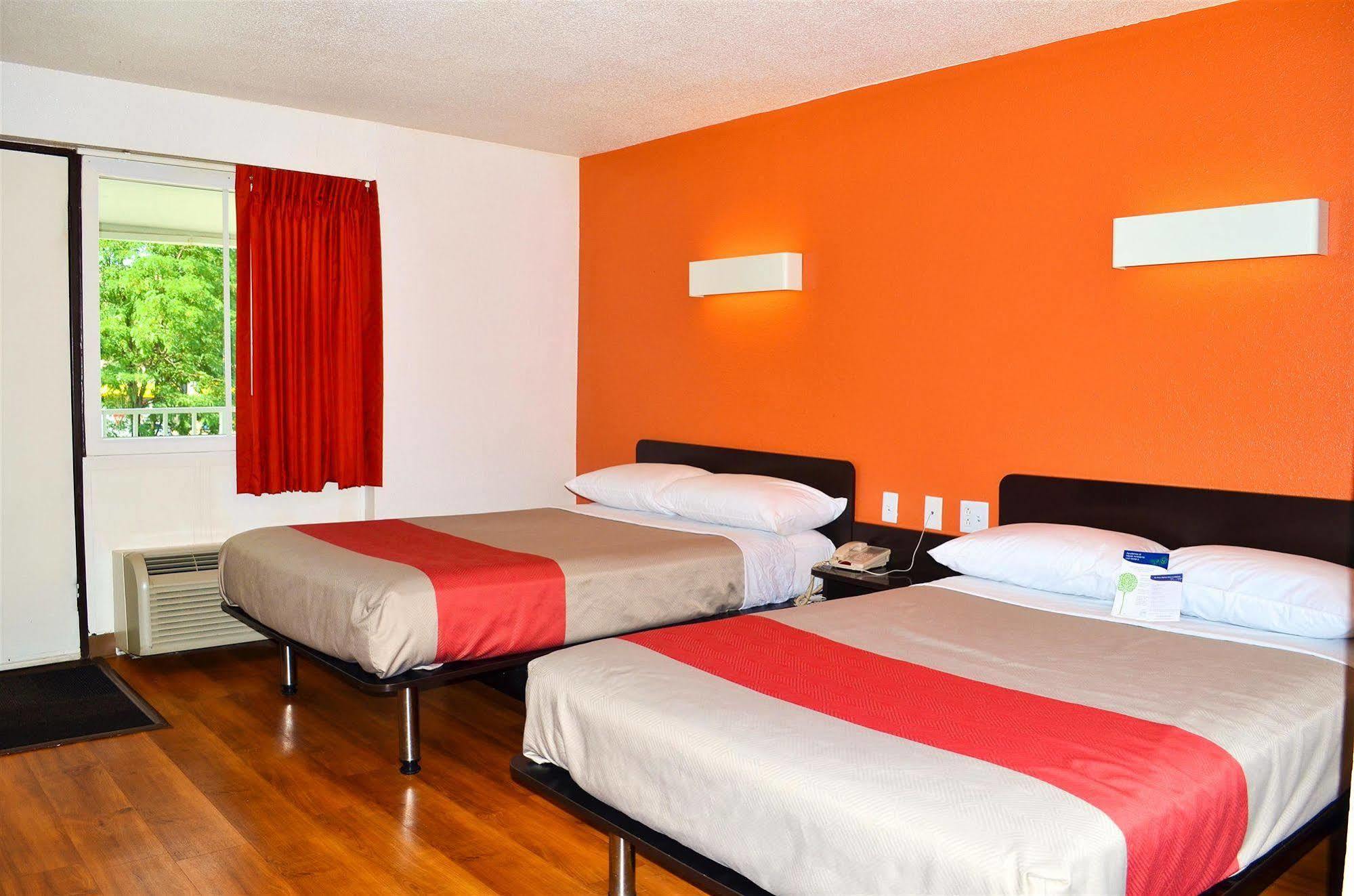 Motel 6 Boston South - برينتري المظهر الخارجي الصورة