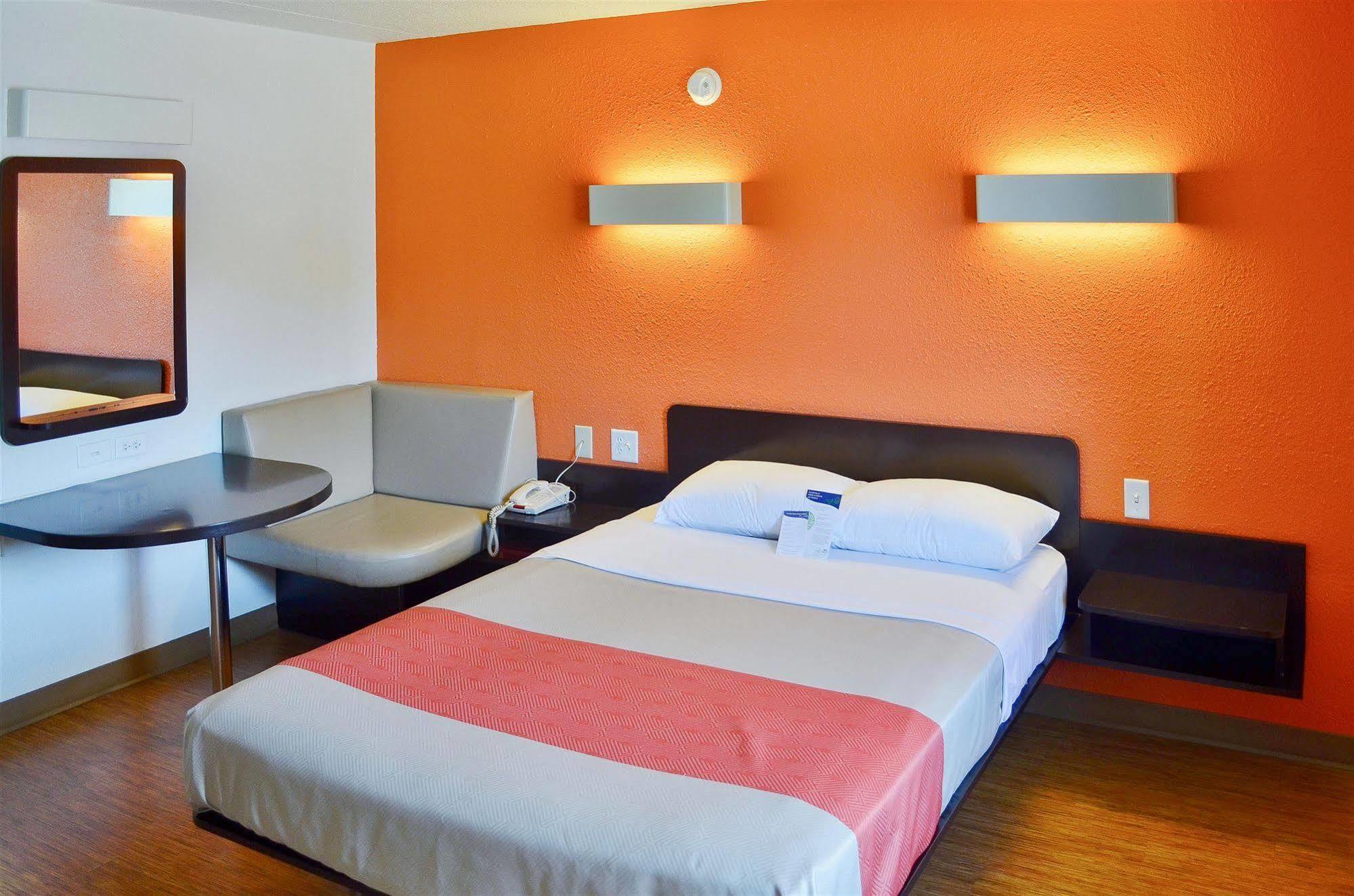 Motel 6 Boston South - برينتري المظهر الخارجي الصورة