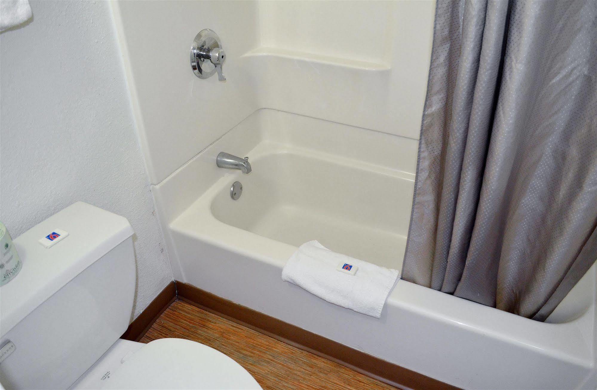 Motel 6 Boston South - برينتري المظهر الخارجي الصورة