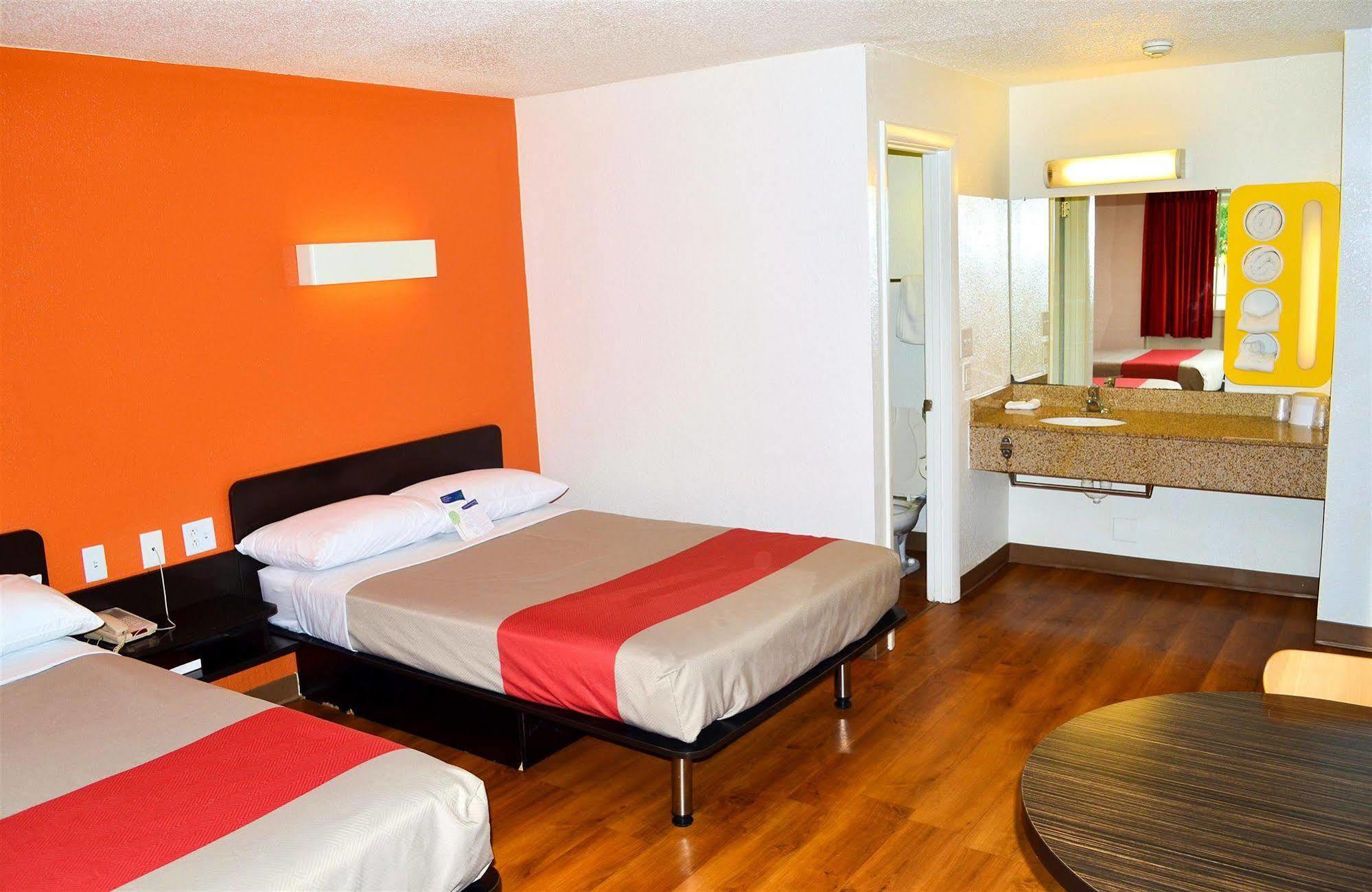 Motel 6 Boston South - برينتري المظهر الخارجي الصورة